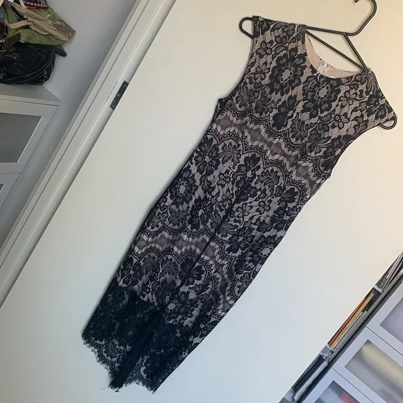 Lily Whyte sleeveless black dress - Picture 4 of 8